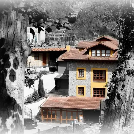 Puente Vidosa Hotel